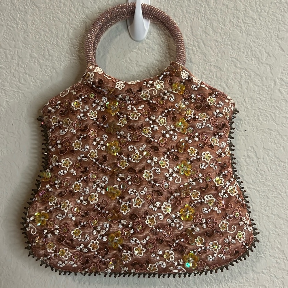 Vintage pink rosegold floral beaded embroidered unique hand bag Y2K Barbie small